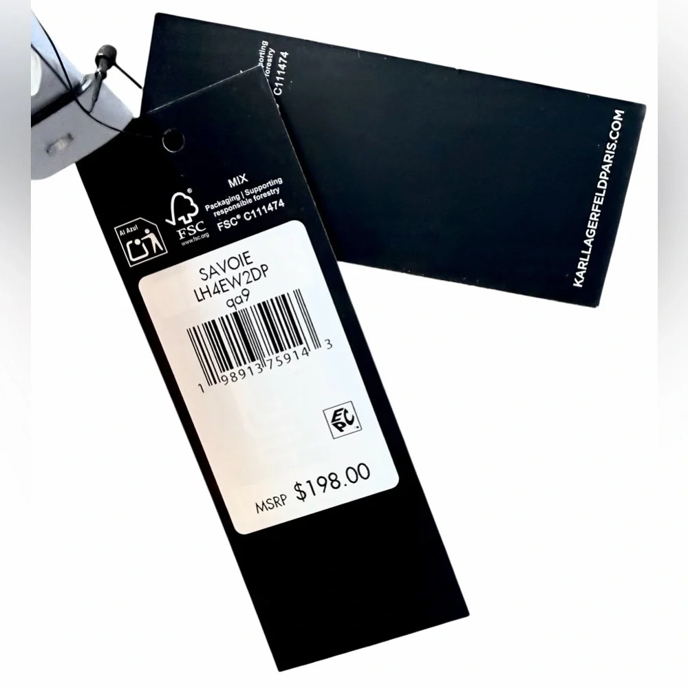 Karl Lagerfeld sleek powder